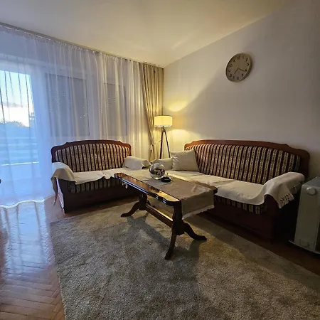 Apartment Apartman Centar-Bregovi *